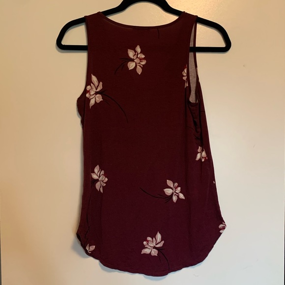 Dynamite Sleeveless Top - Picture 3 of 3